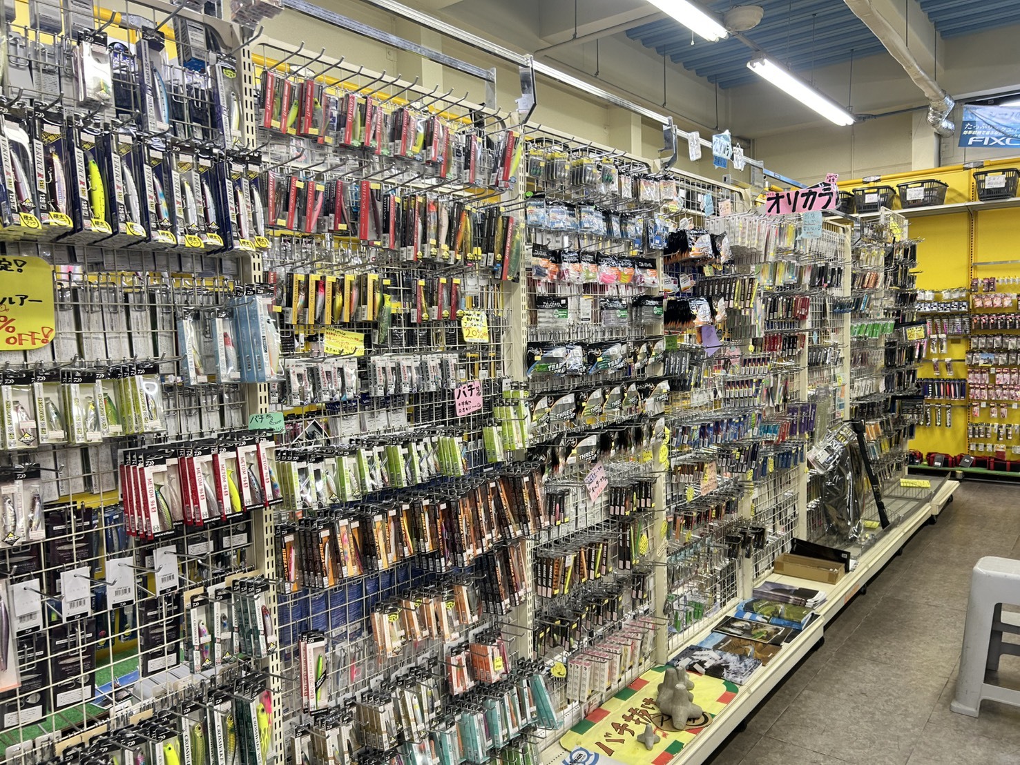 江戸川区周辺の河川や湾奥で使うシーバスルアーなどの釣具